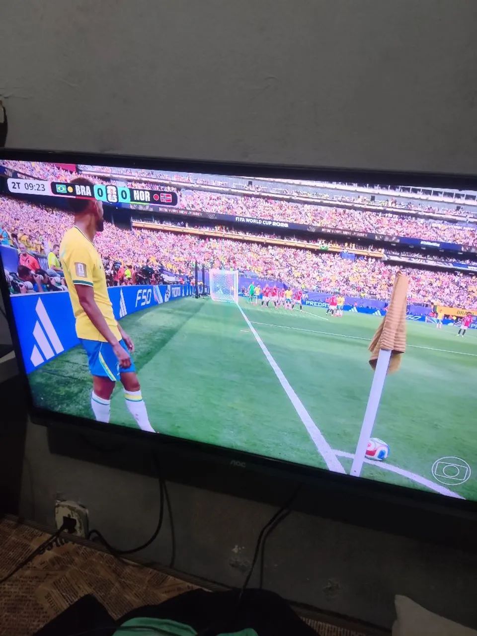 Vendo tv AOC não smart - Foto 2