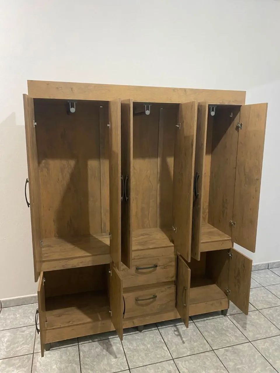 Guarda roupas de solteiros  - Foto 3