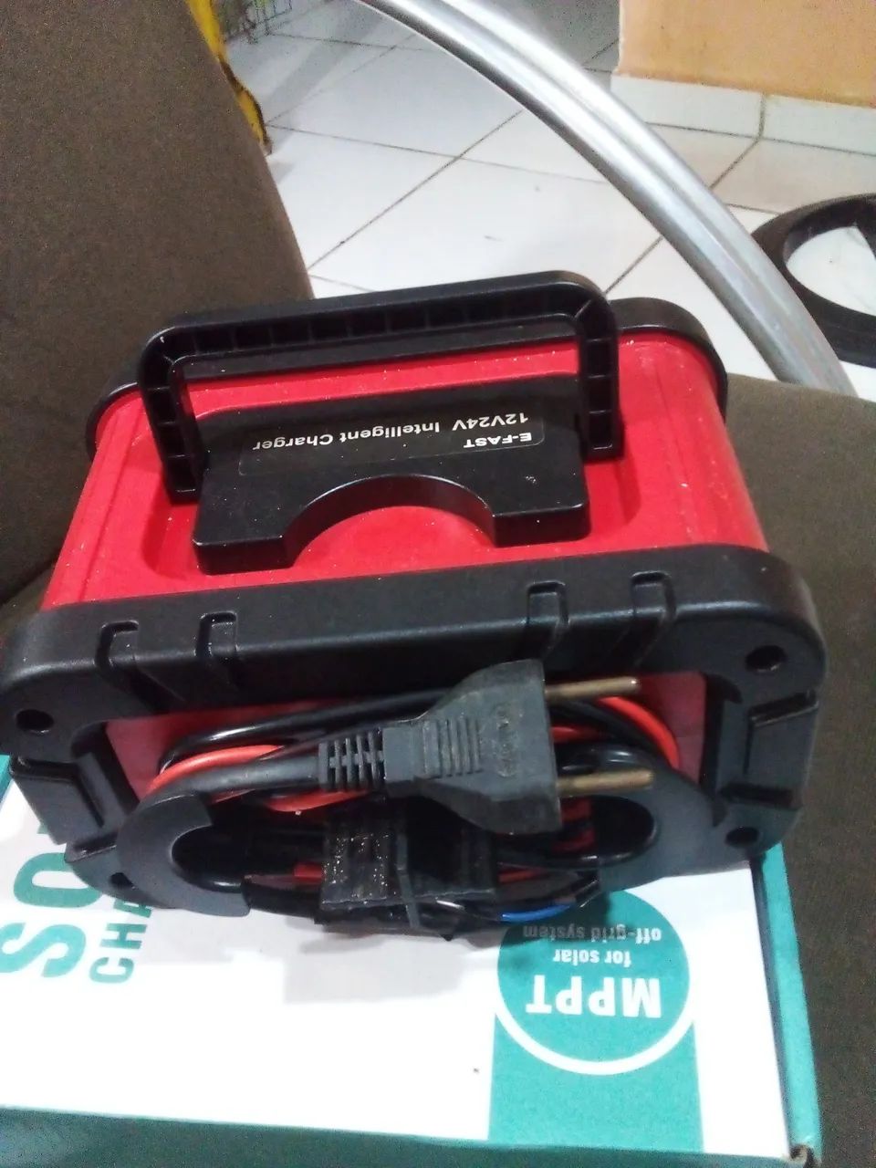 Carregador de bateria, 12/24 volts  - Foto 2