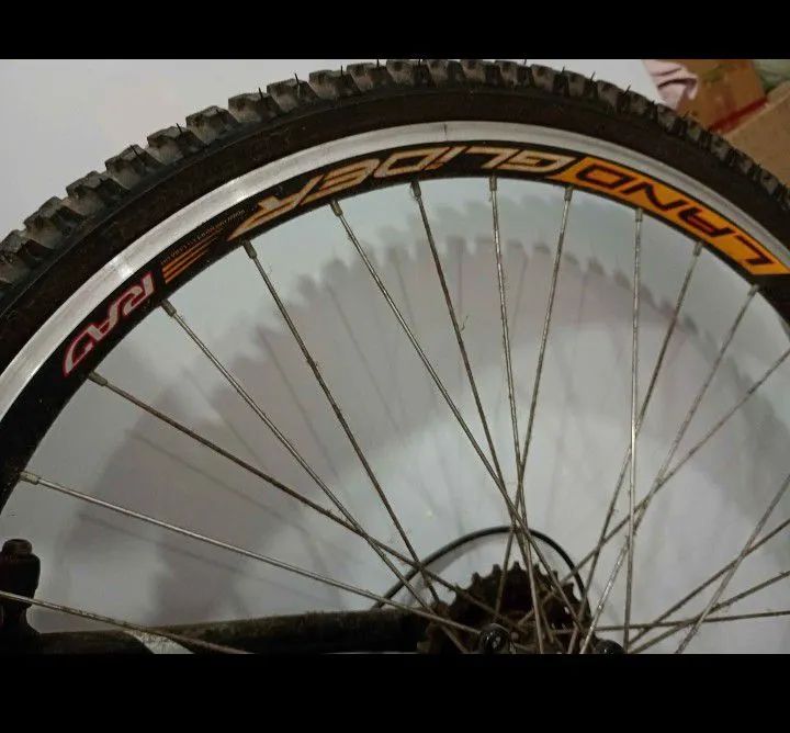 Bicicleta aro 18 - Foto 5