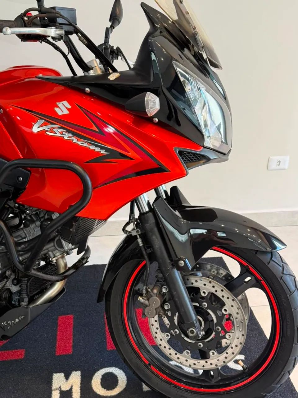 DL 650 VSTROM 2013 - Foto 2
