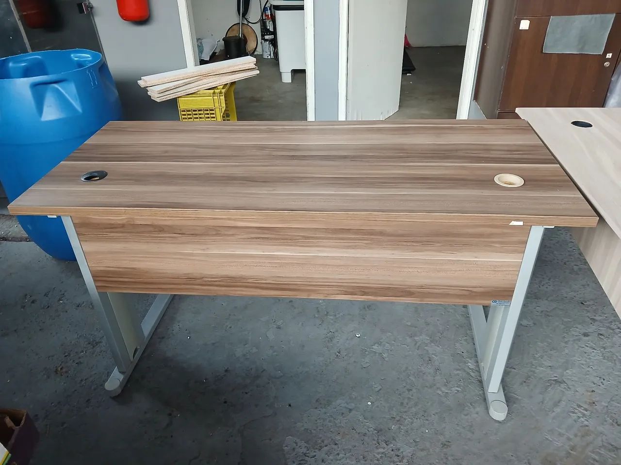 Messa marrom de escritorio (Nova)
