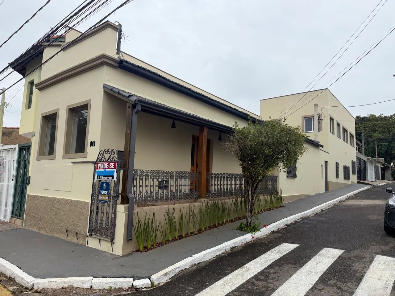 Casa comercial à venda
