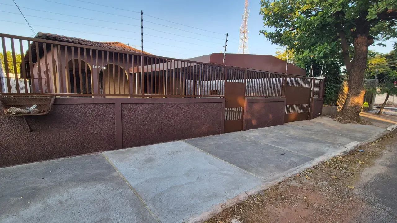 Casa à Venda  Jardim Alencastro / CuiabáMT