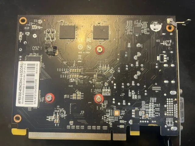 Placa de vídeo: Radeon RX 550 4GB (GDDR5) - Foto 3