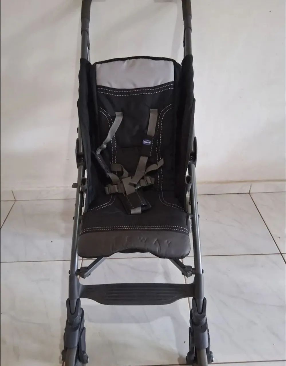 Vendo carrinho de bebê e criança no setor coimbra - Foto 2