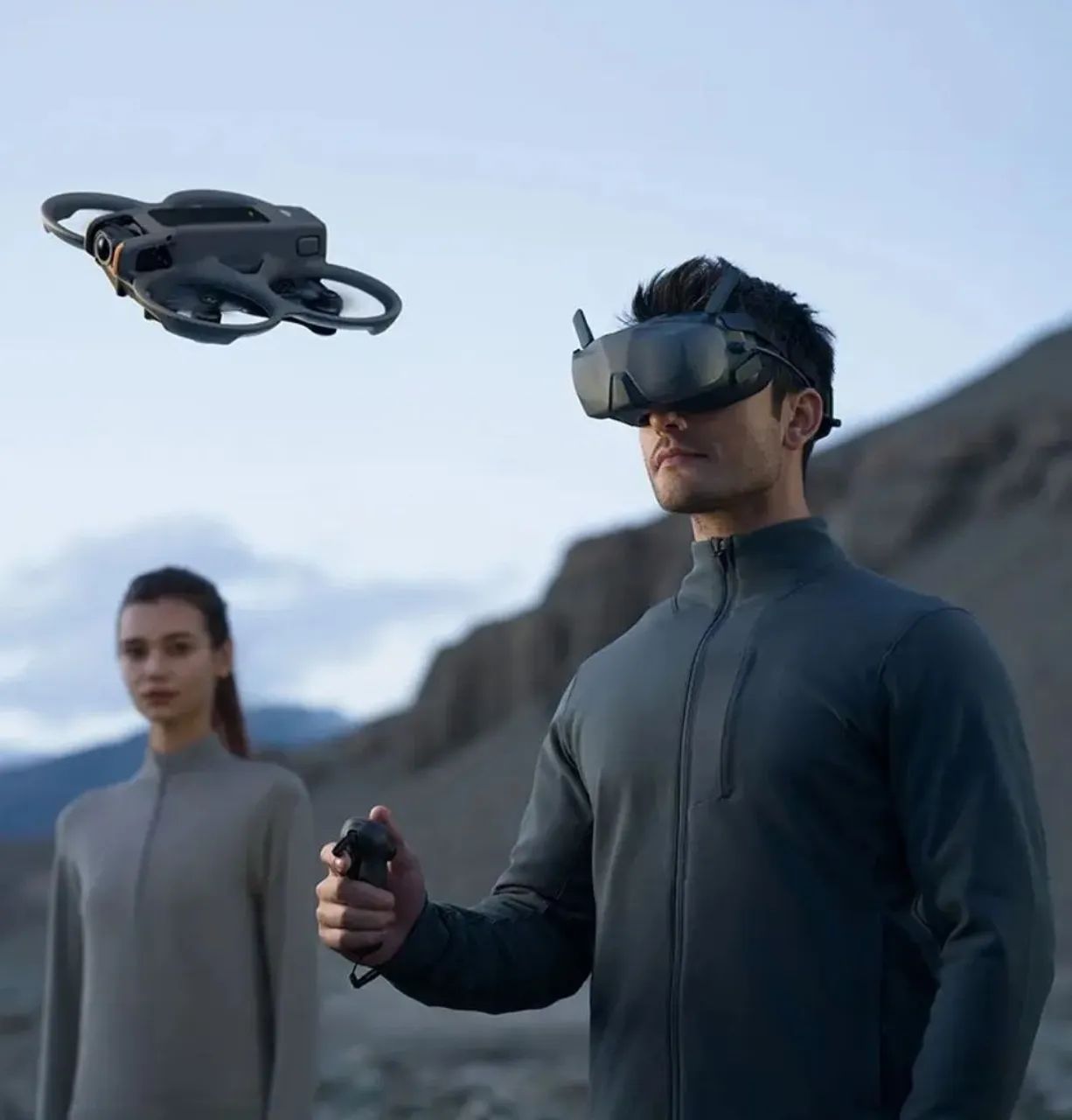 Drone Dji Avata 2 Fly Smart Combo Dji074 Goggles N3&motion 3 - Foto 5