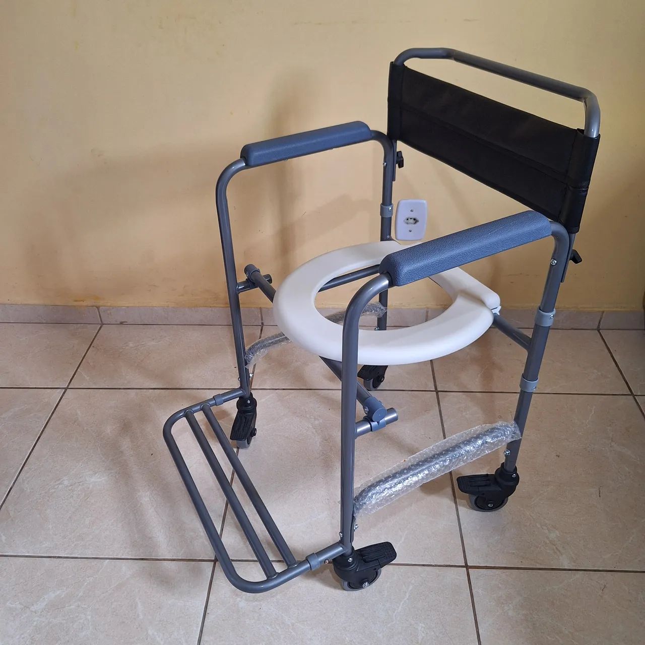 Cadeira de banho nova 