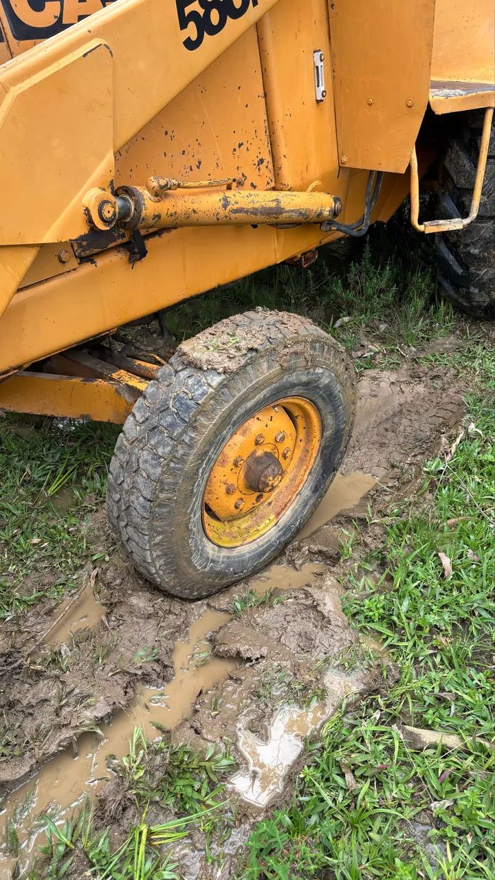 Retroescavadeira case 580h 1994 - Foto 3