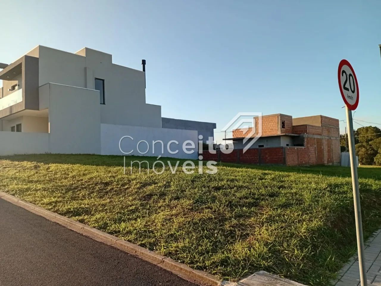 Condomínio Bosque Mistral - Terreno com 200 m² - Foto 4