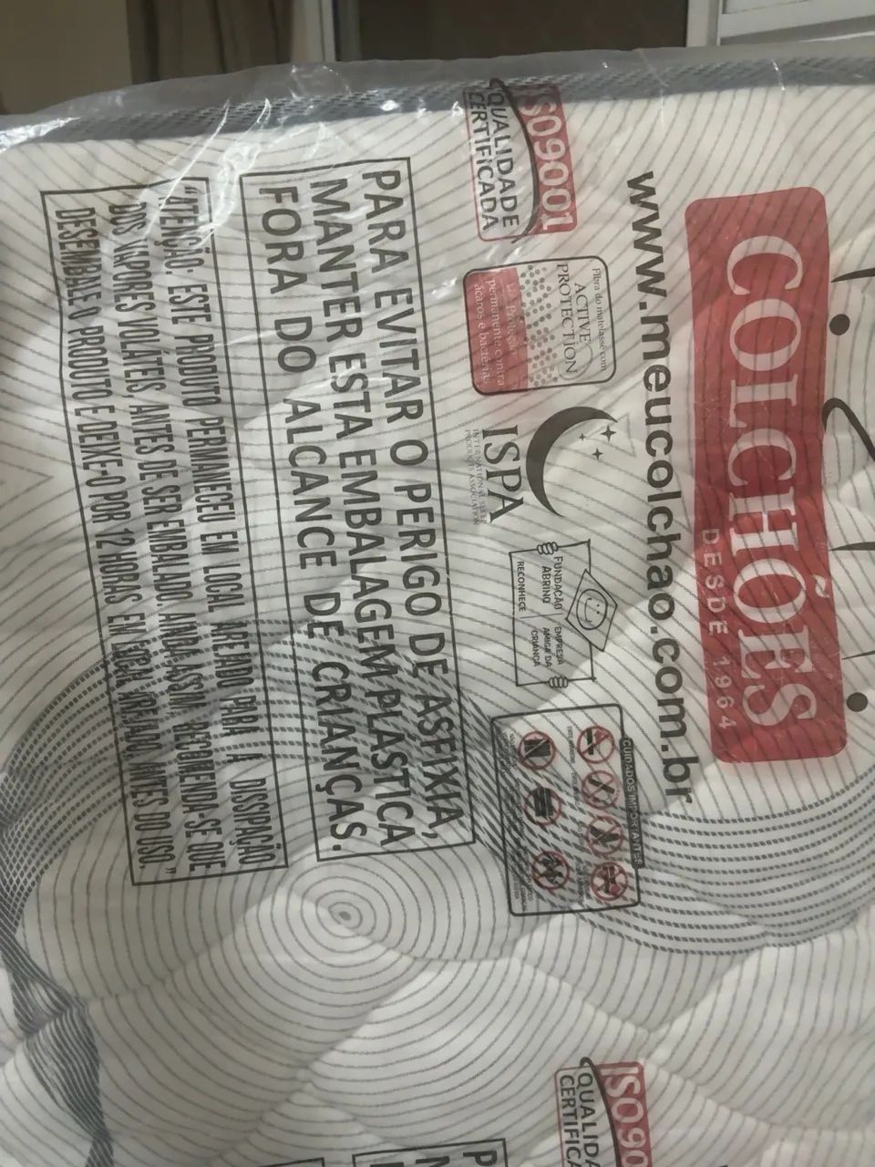 Vendo colchão de solteiro 