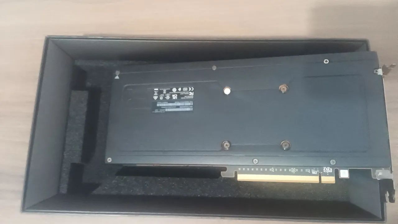 RX 6750 XT Founders Edition 12 Gb - Foto 4