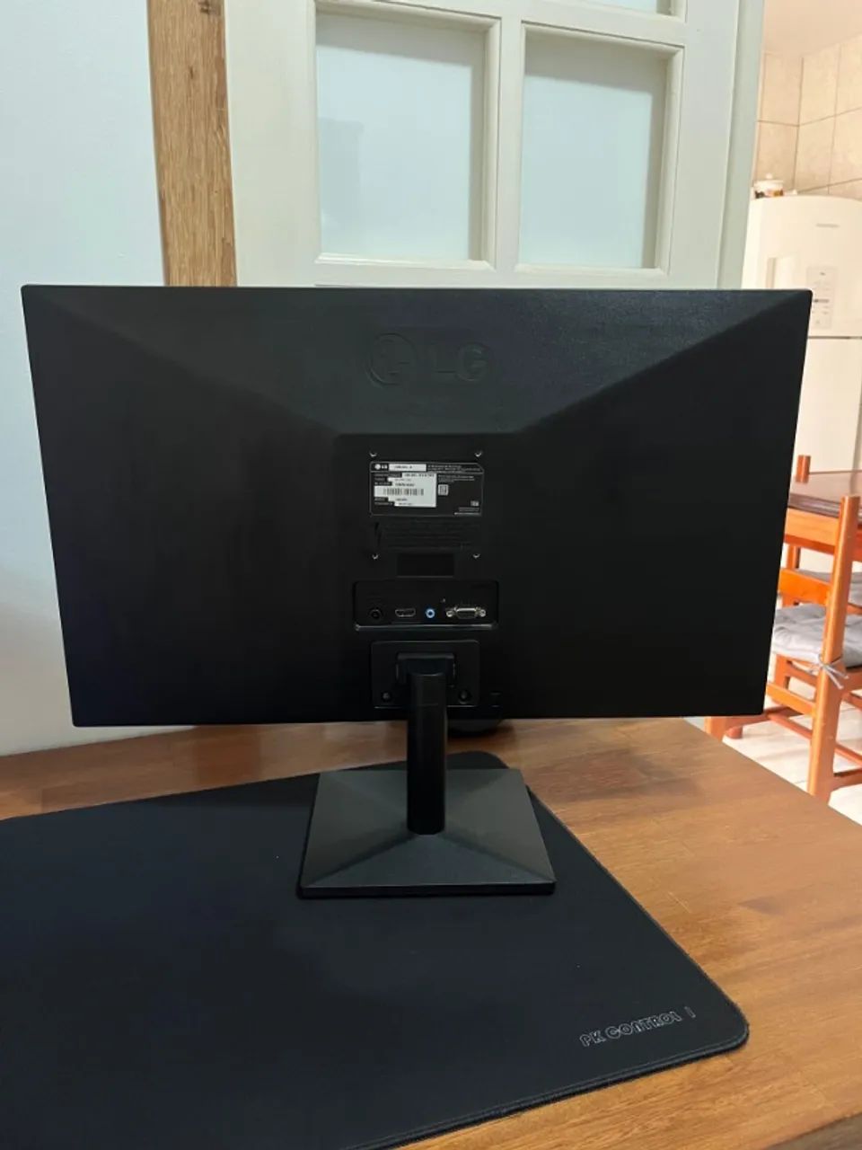 Monitor LG FullHD IPS 24 polegadas. - Foto 2