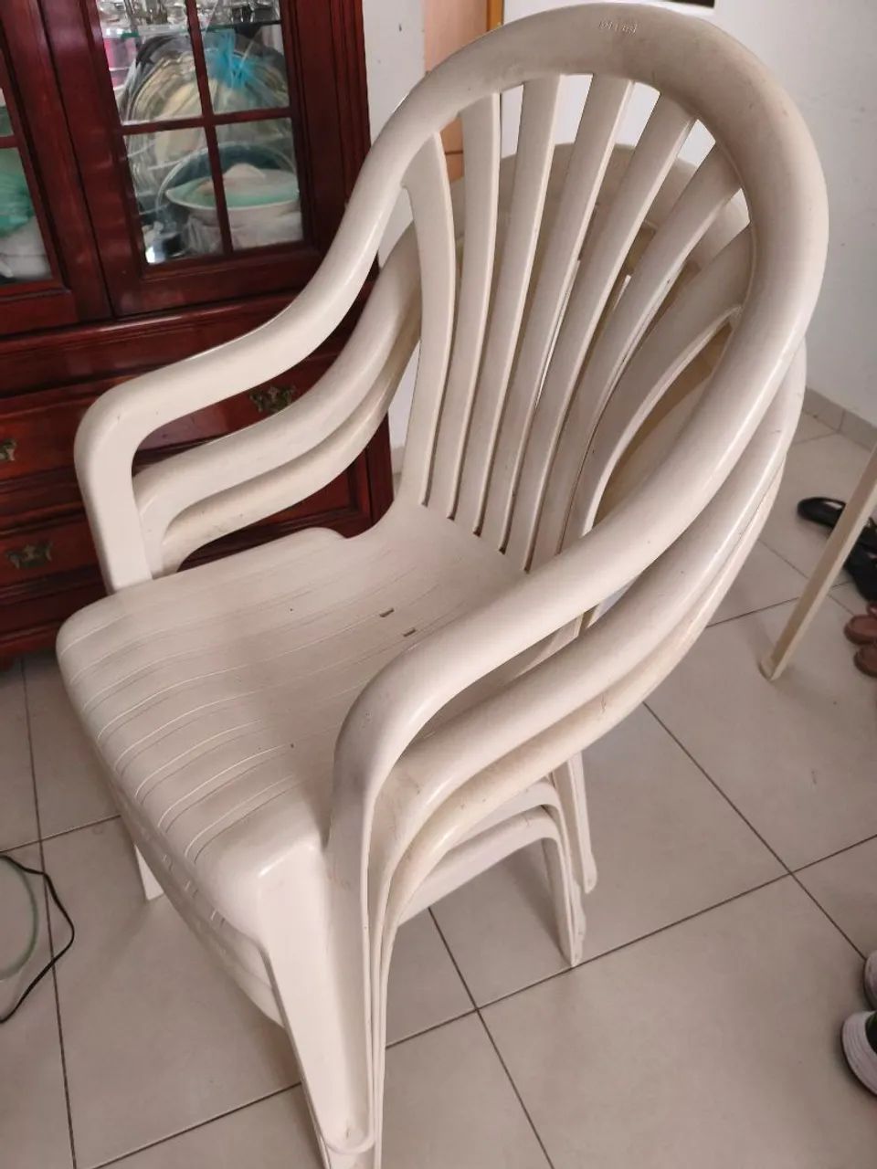 Cadeira de plástico  - Foto 2