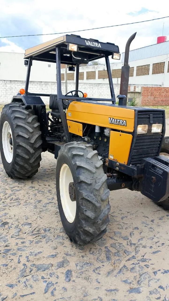 Trator Valtra 785 4x4 - Foto 2