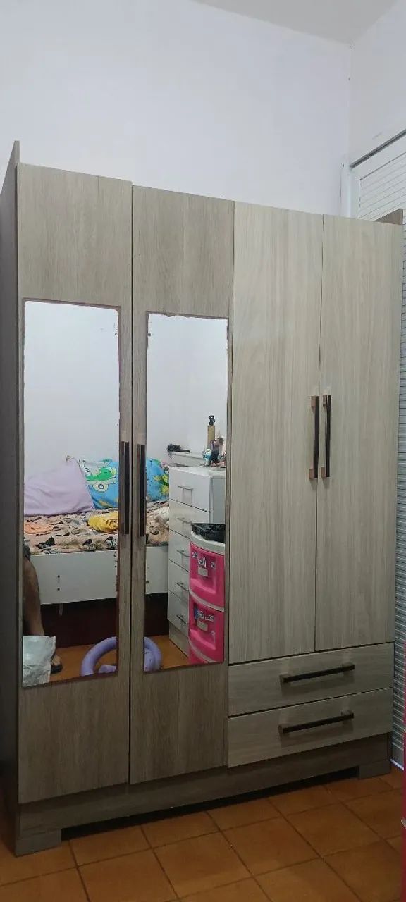 Vendo guarda-roupa 4pts - Foto 2