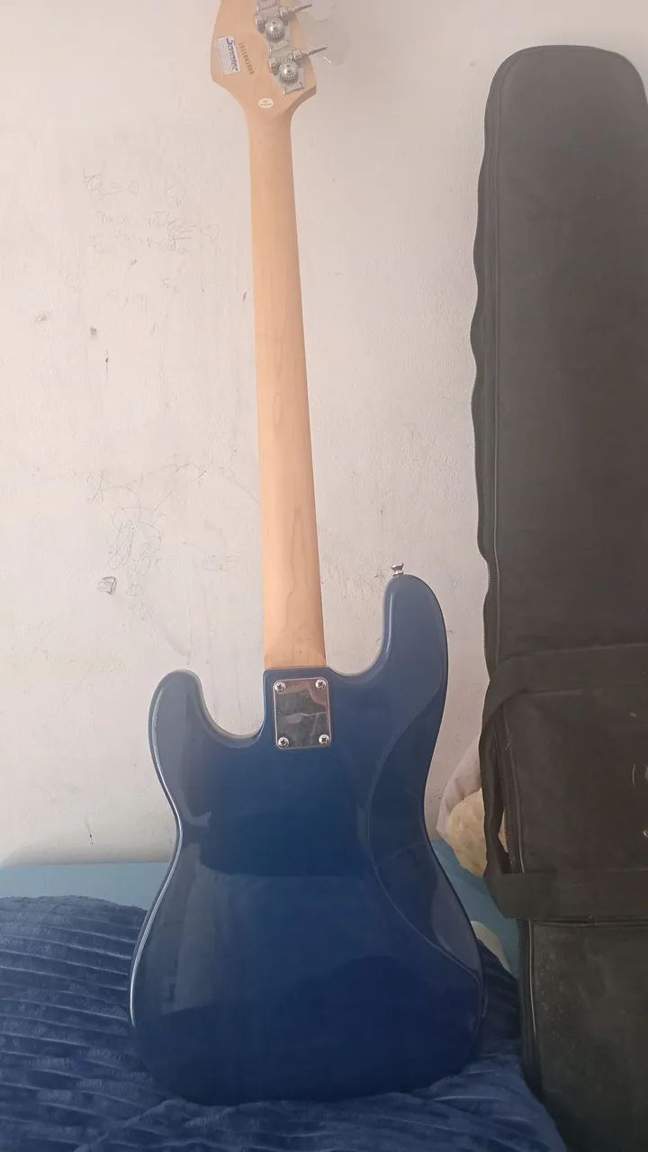 Baixo usado em excelente estado  - Foto 4