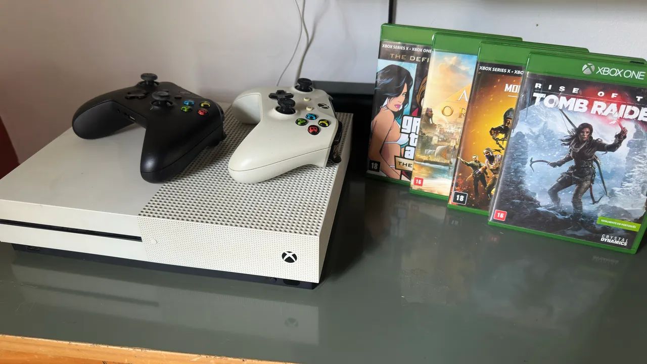 Xbox One com controles e jogos  - Foto 2