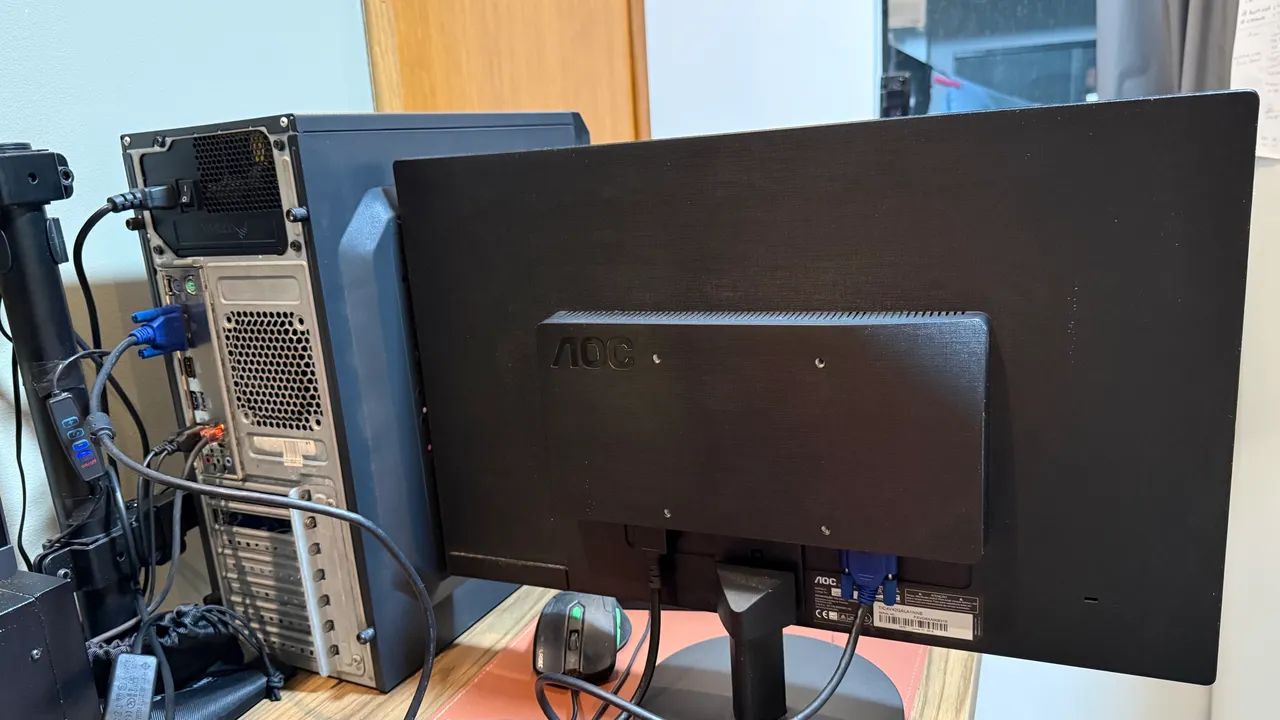 VENDO COMPUTADOR PC - EXCELENTE ESTADO! - Foto 2