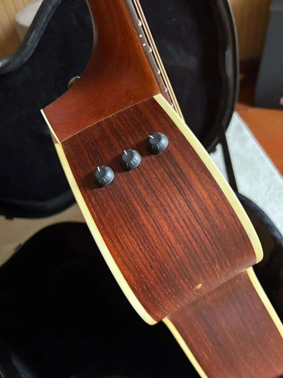 VIOLÃO TAYLOR 214 Americano ?  - Foto 4