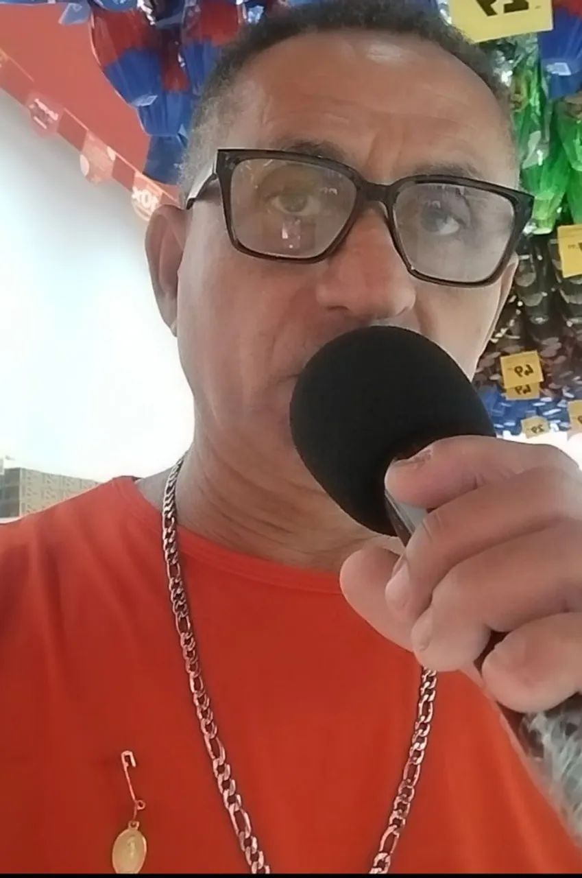 LOCUTOR  - Foto 2