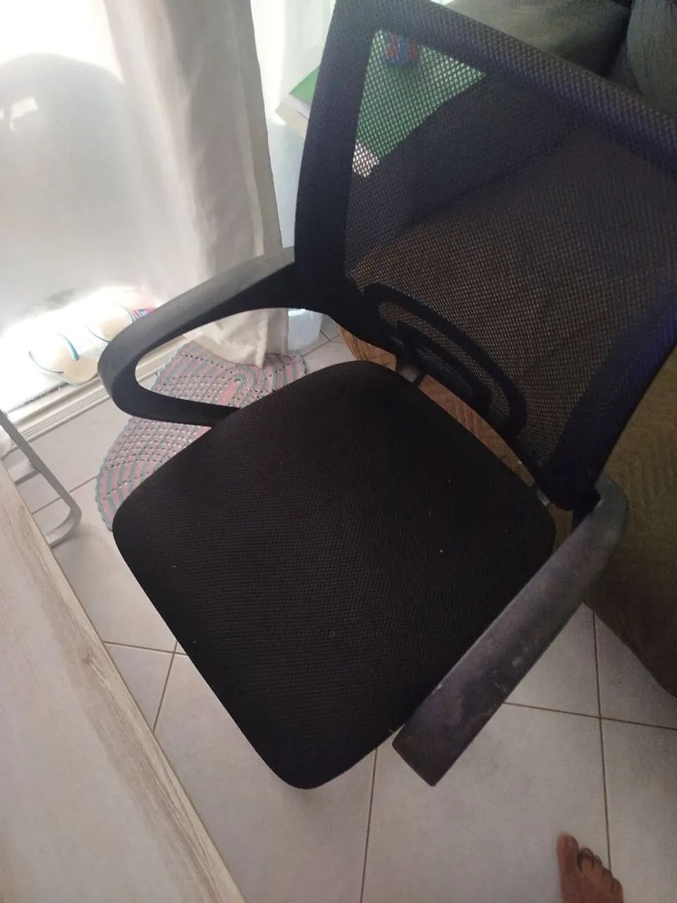 Mesa de estudos e cadeira de estudos  - Foto 3
