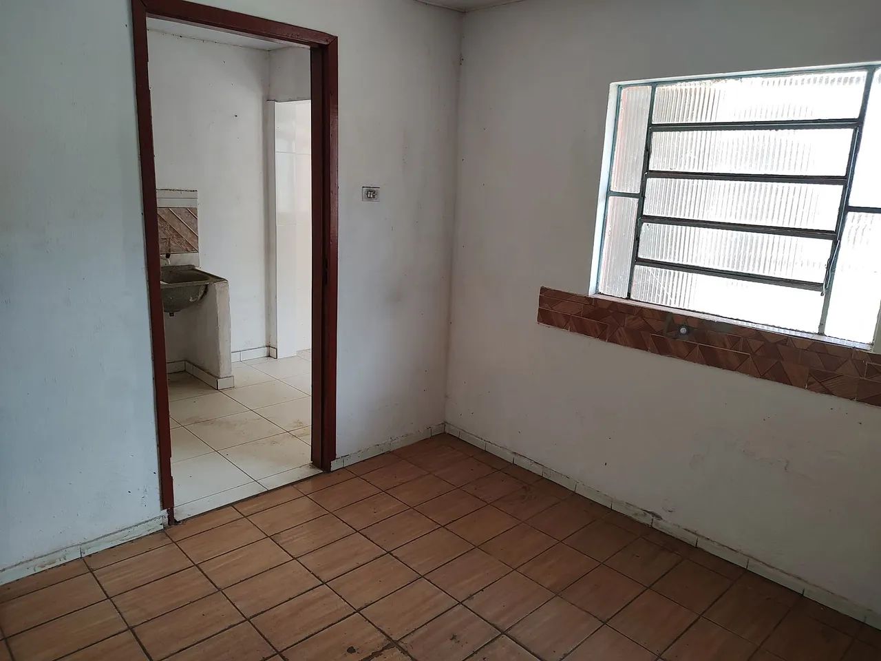 Alugo Casa Fundos - JD Bertioga - Foto 2