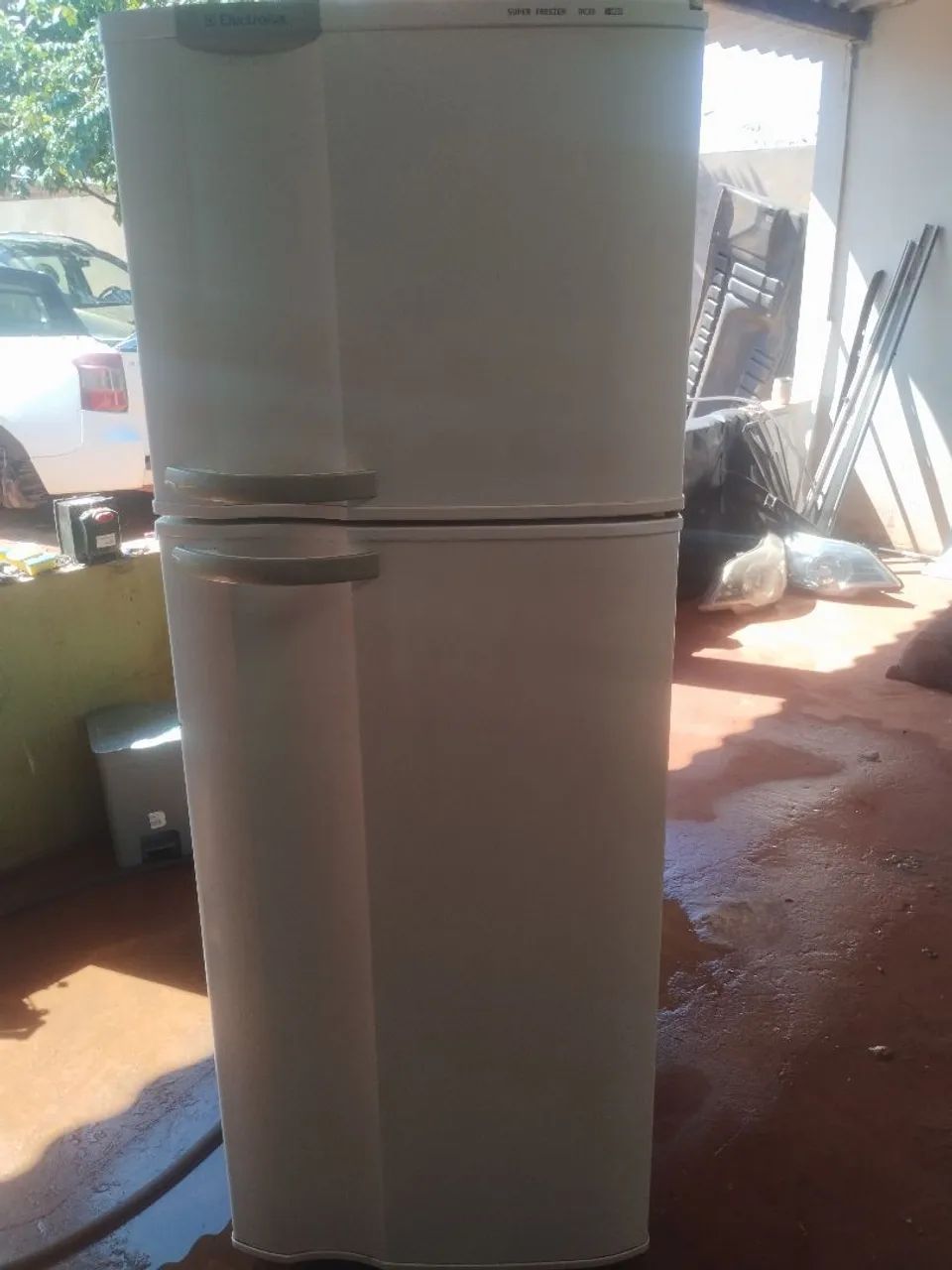 Geladeira Eletrolux duas portas 