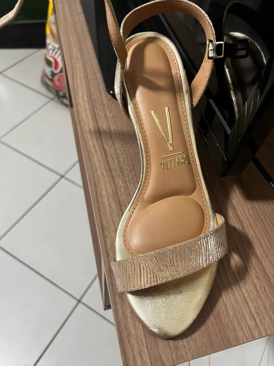 Sandália Vizzano 36 - Foto 4