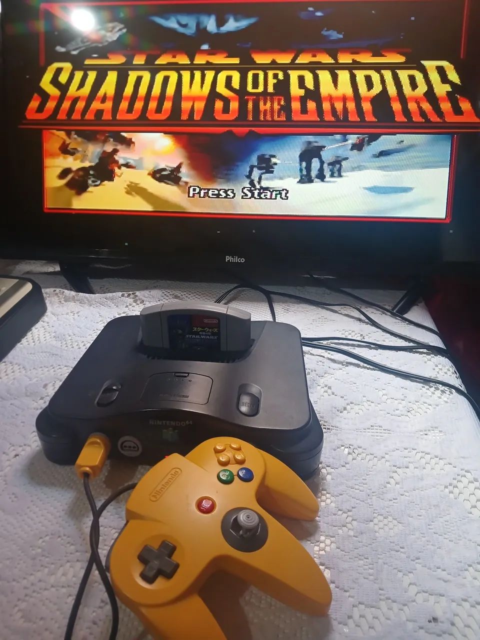 NINTENDO 64 COM CONTROLE E JOGO 