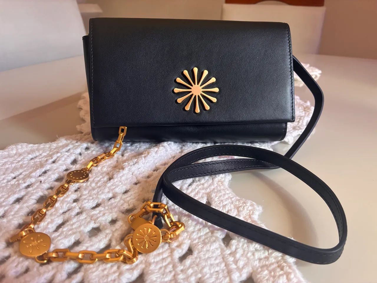 Bolsa preta de couro da marca Esthera - Foto 4