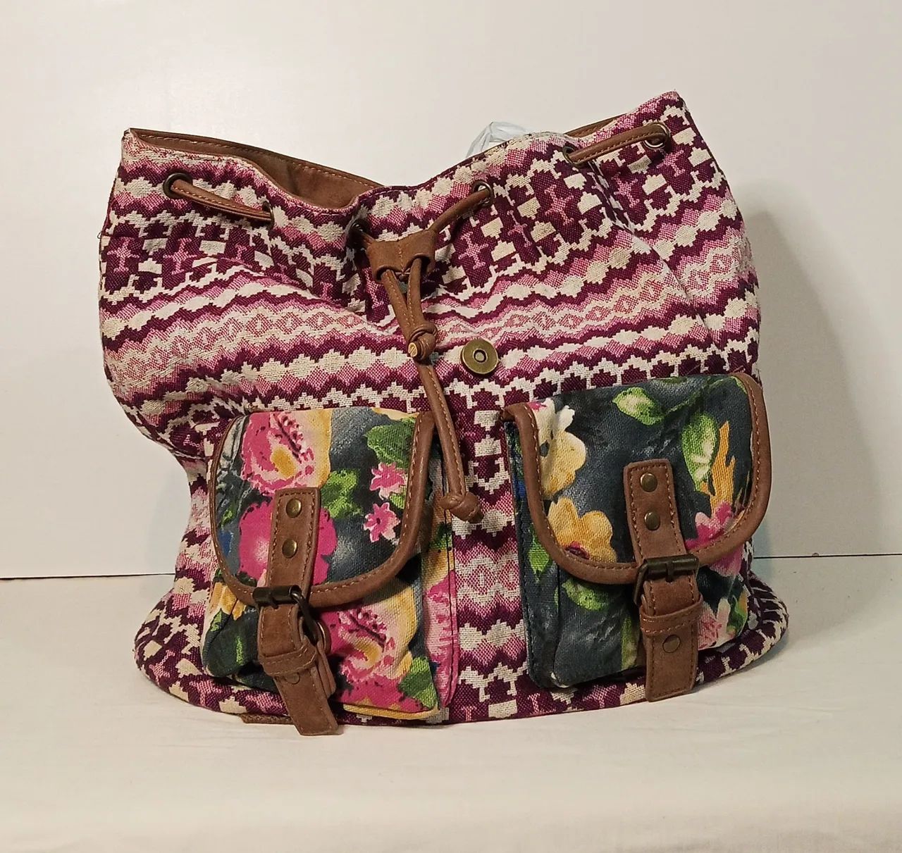 Mochila couro e tecido  - Foto 5