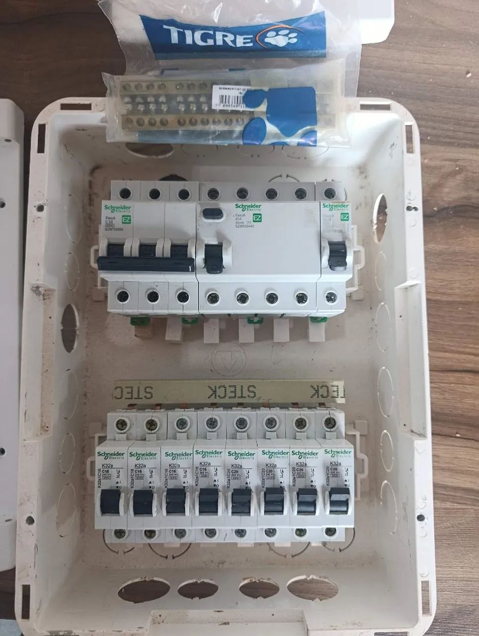 Quadro de distribuição embutir  - Foto 2