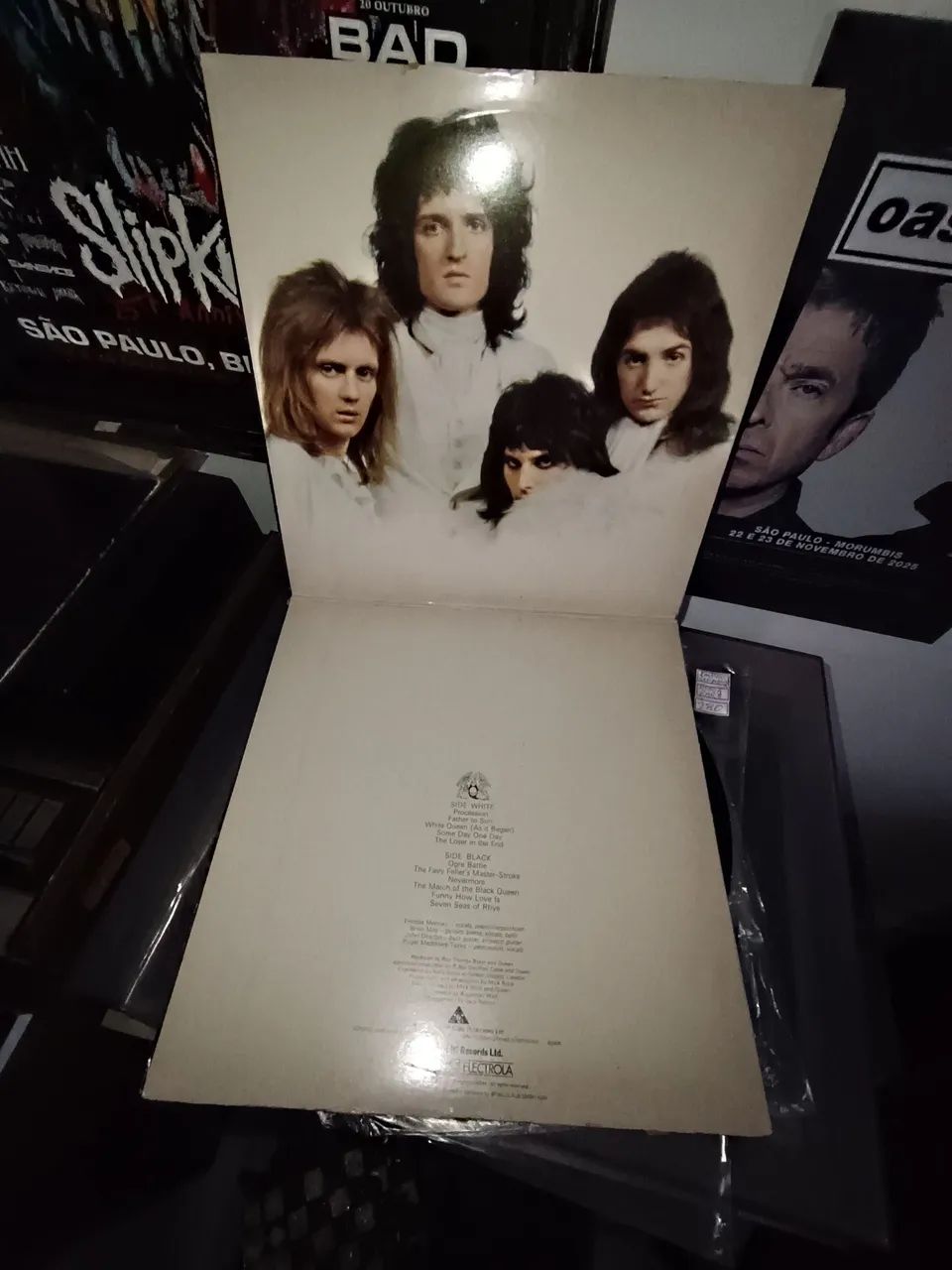 洋楽 Wir sind wieder da!!! Vol. 2 LP Vinil Queen 2 Raríssimo Made in Germany de Época 1 Press - CDs