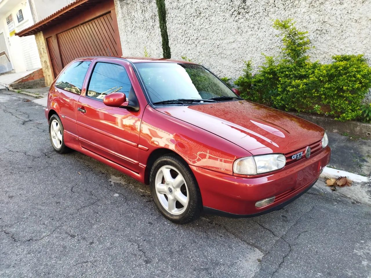 Volkswagen Gol Geração II GTI 2.0 16V 145cv Gasolina Mec. 2P 1996
