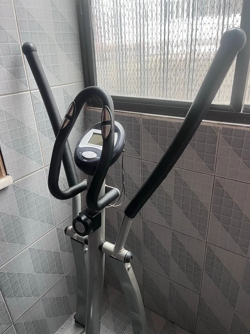 ? Elíptico O?Fit Profissional - Usado