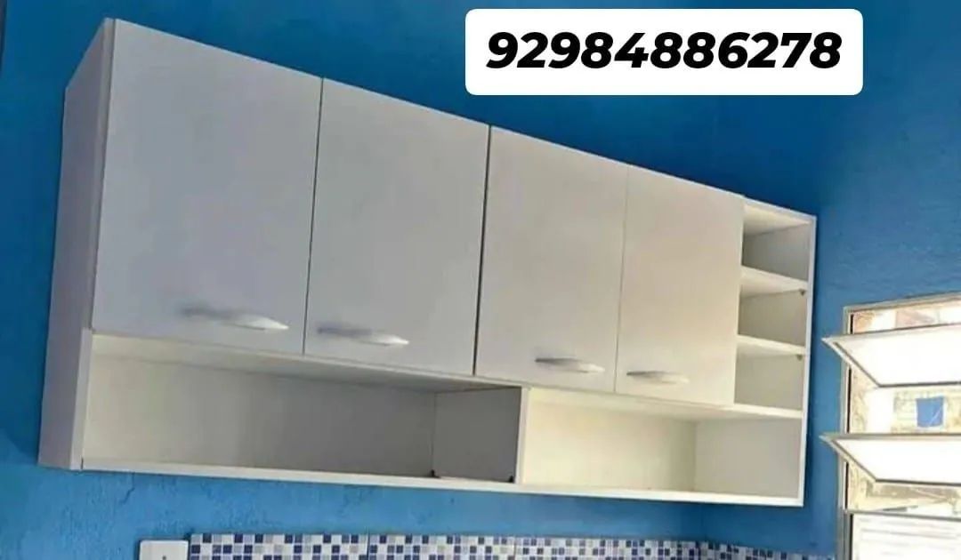 Armário aéreo de 4 portas em mdf