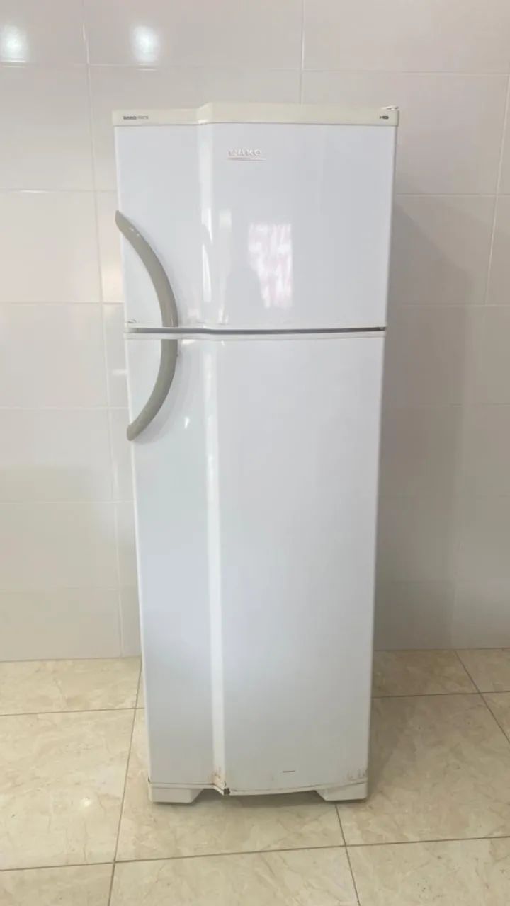 Geladeira DAKO  