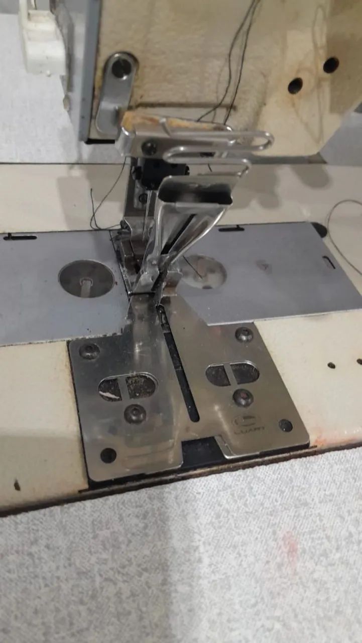 Maquina de costura  - Foto 2