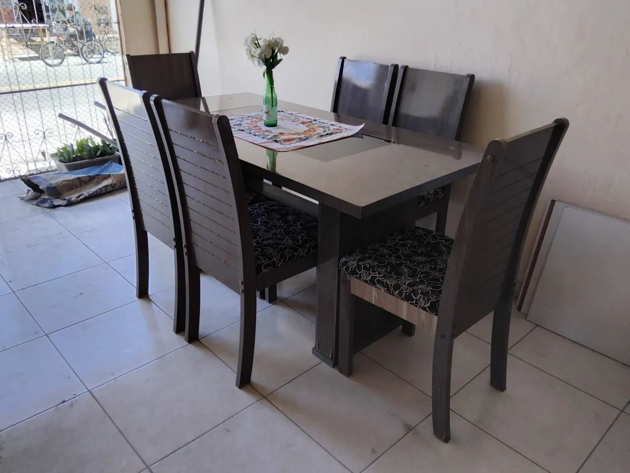 Mesa com 6 cadeiras - Foto 3
