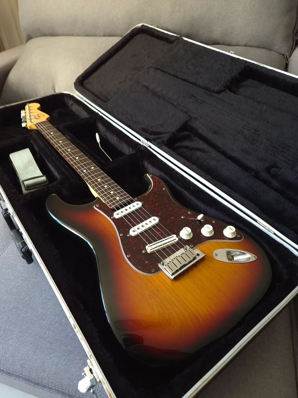 Fender Stratocaster American Standard 2000 com Seymour Duncan - Foto 3