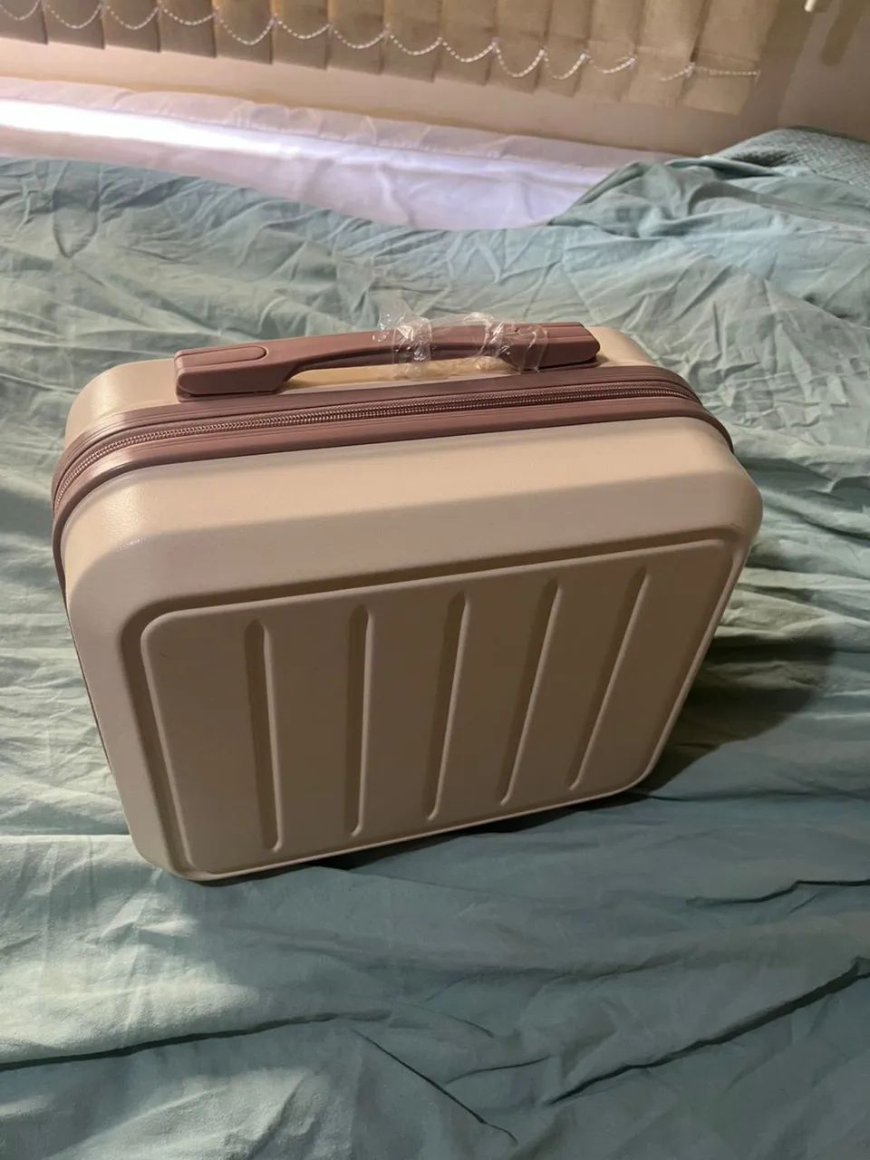 Necessaire
