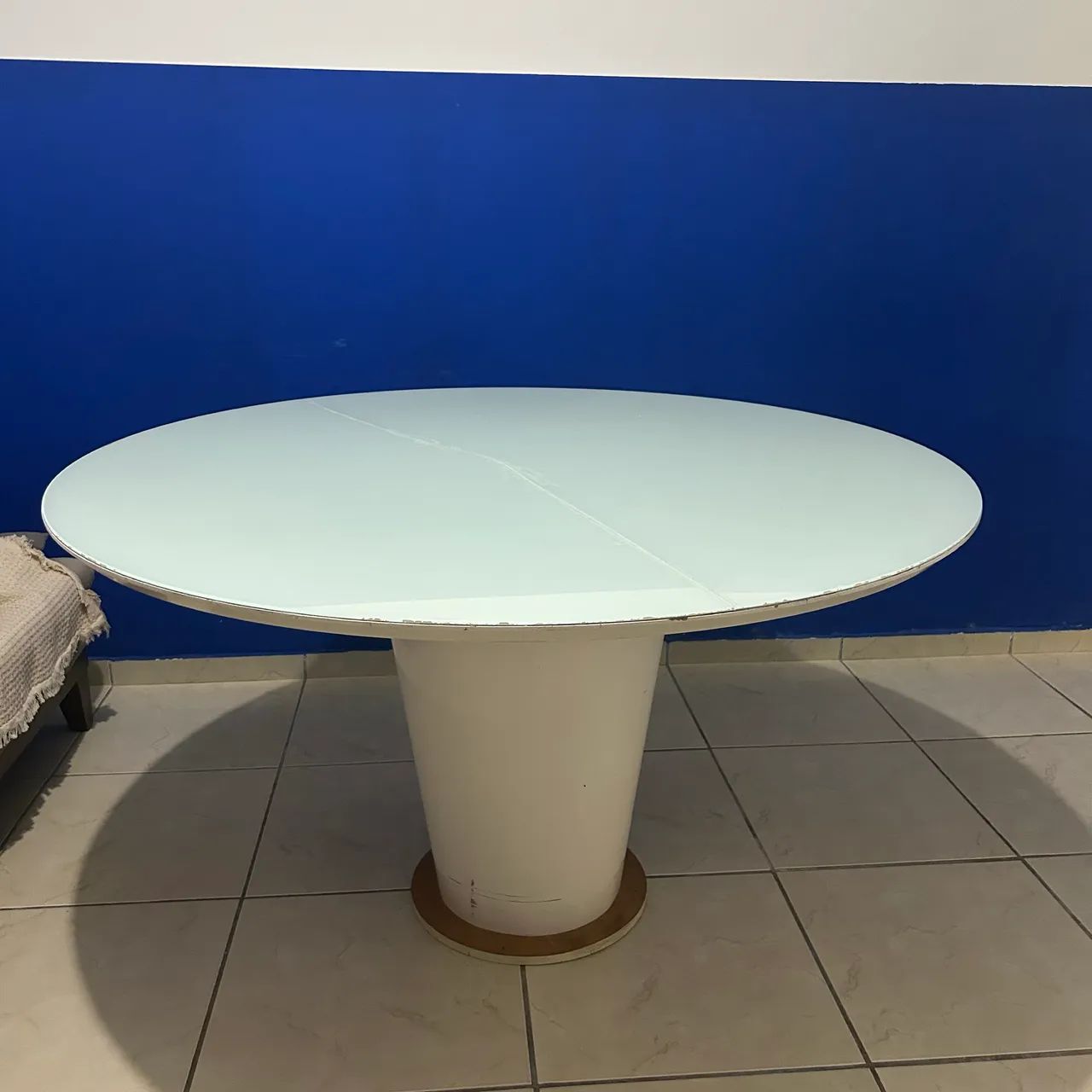 Mesa redonda de madeira com tampão de vidro - Foto 2