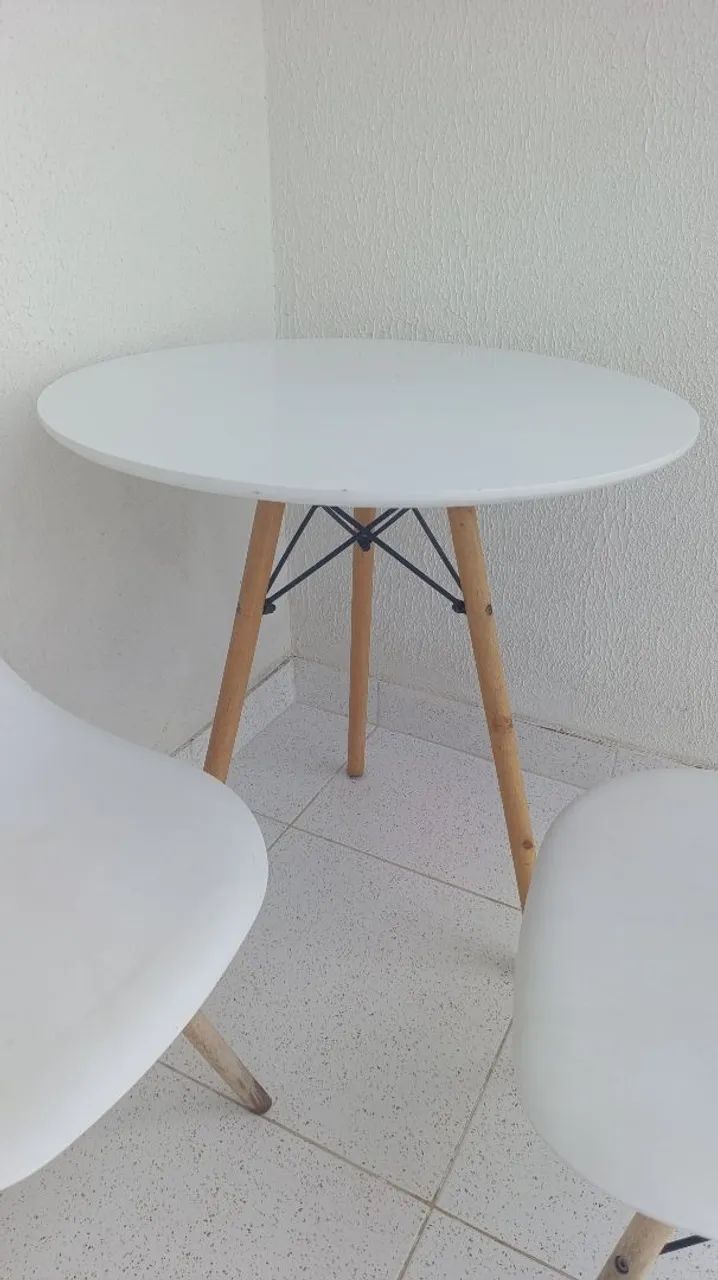 Mesa e 1 cadeira + 1 cadeira de brinde. - Foto 5