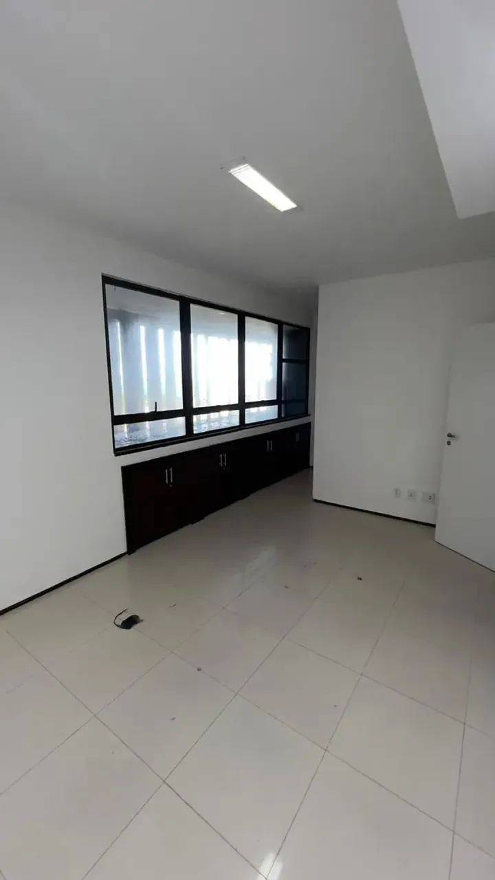 Vende-se Sala comercial -  Centro Empresarial Vinicius de Moraes
