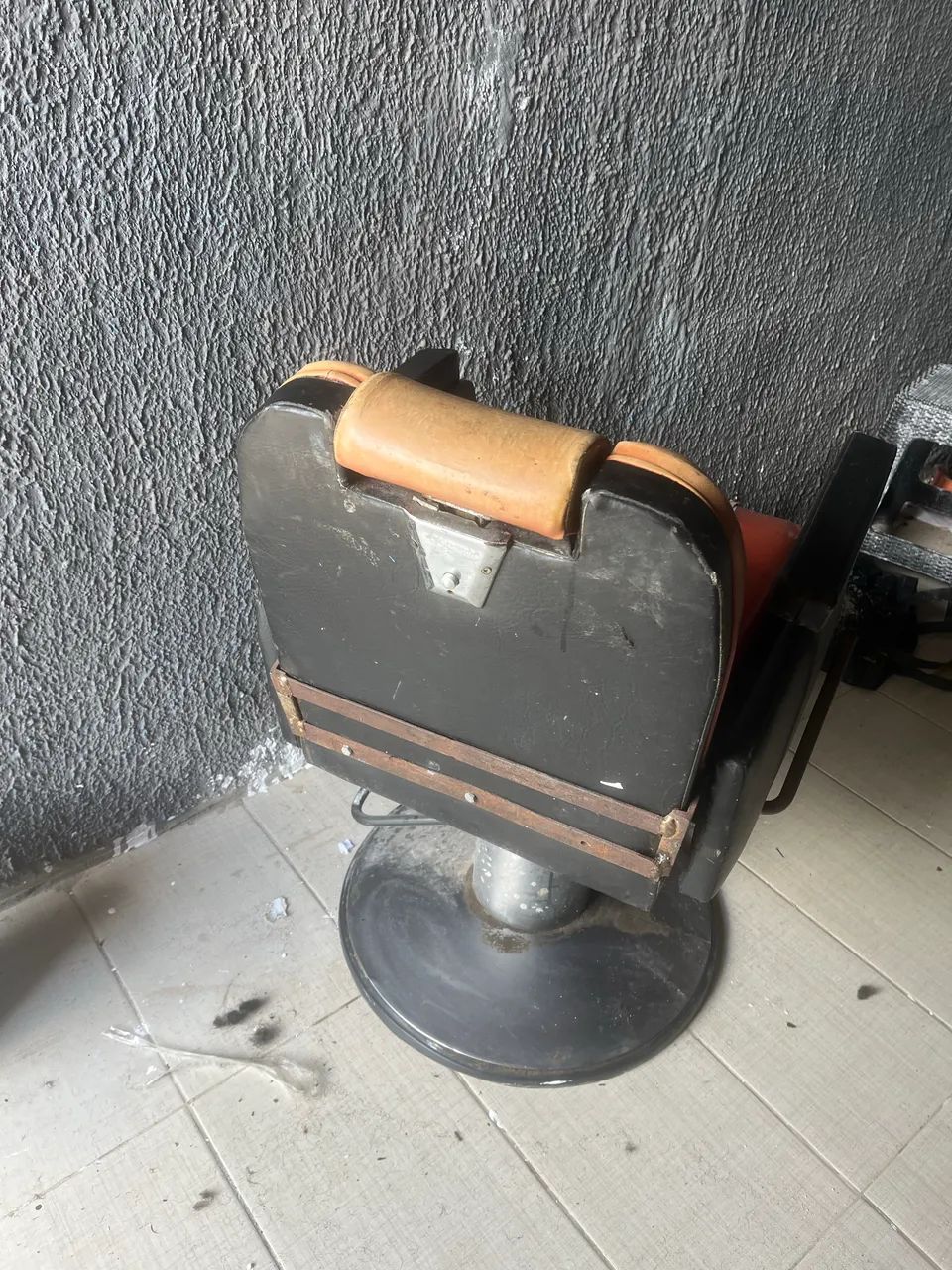 Cadeira de barbeiro ferrante - Foto 2