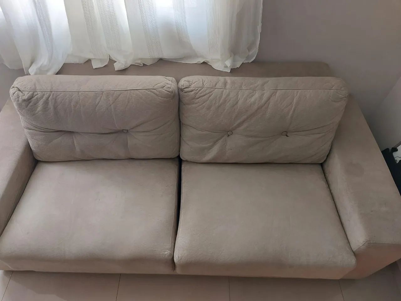 Sofás Retráteis estofados em suede