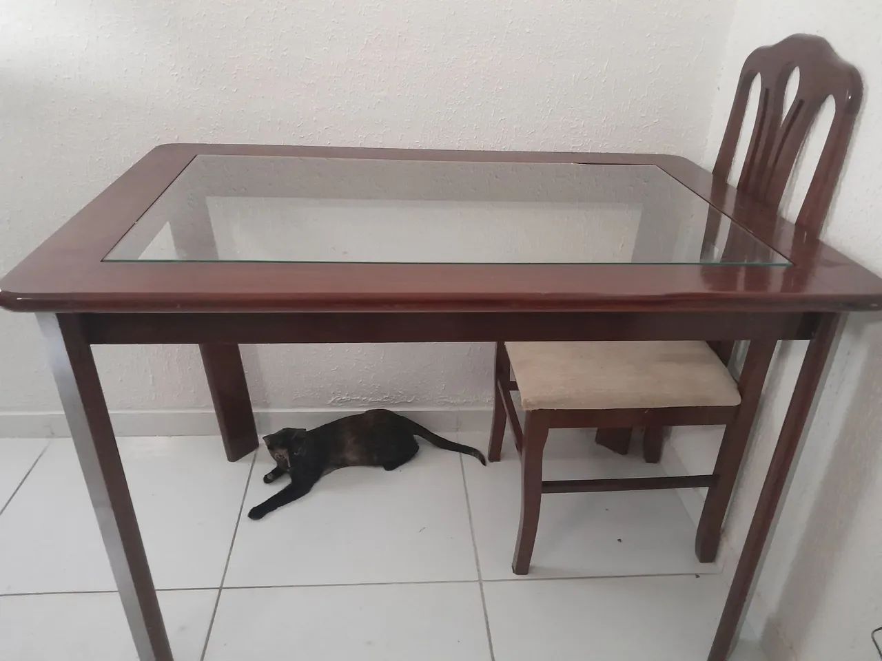 Mesa de Jantar com 4 Cadeiras e Tampo de Vidro - Foto 5