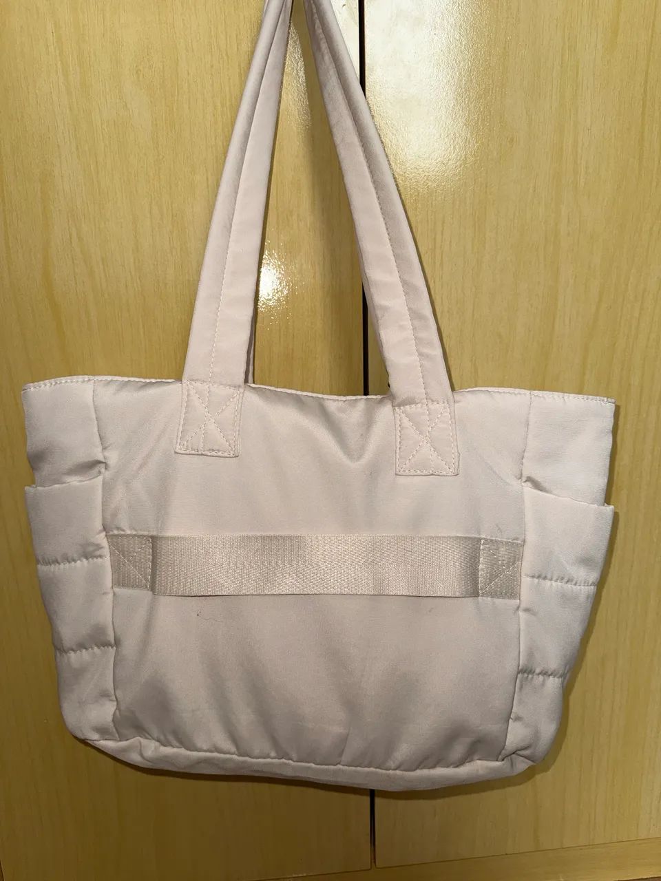 bolsa tote puffer bege - Foto 3