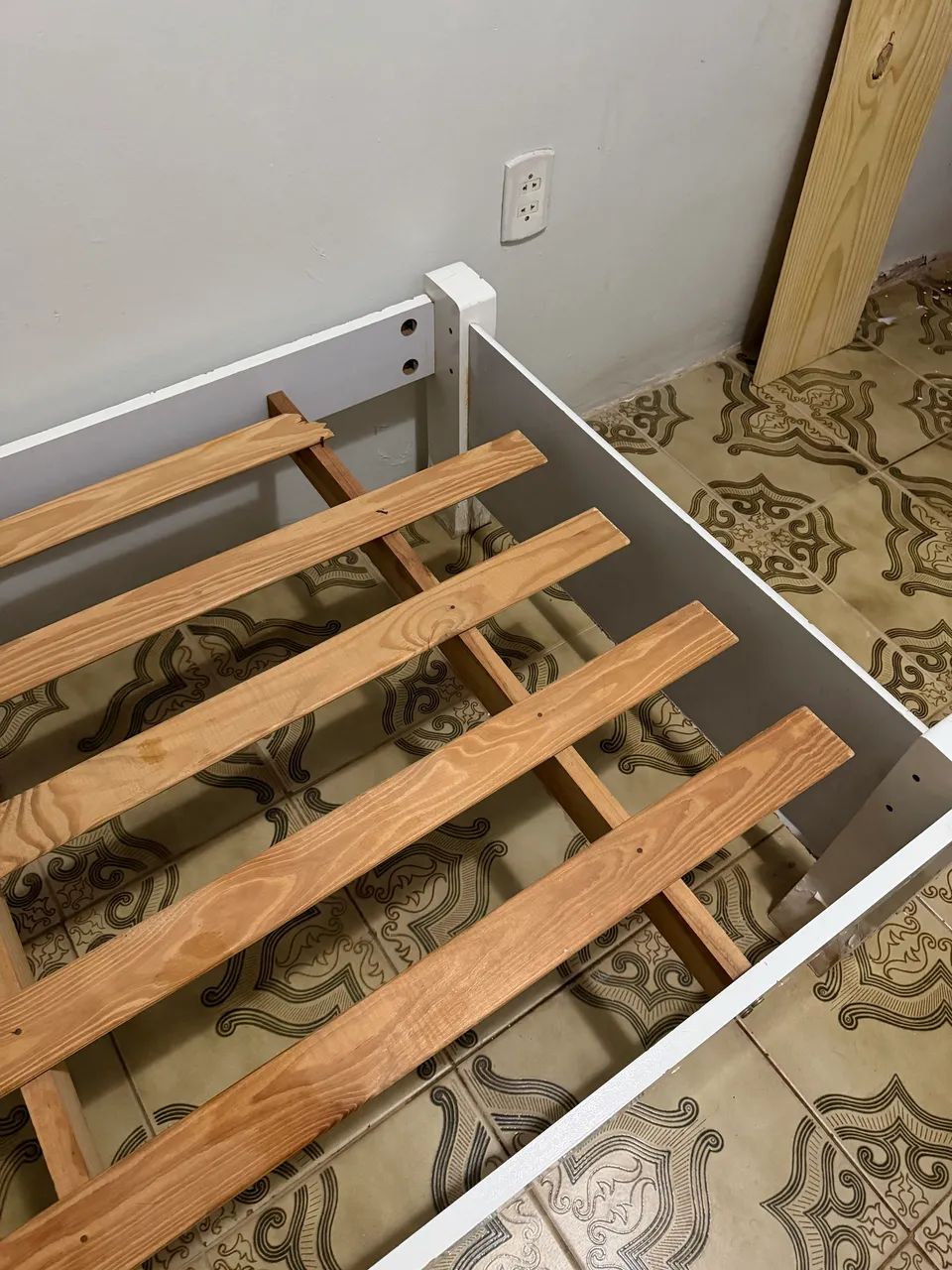 Cama de solteiro com colchão - Foto 2